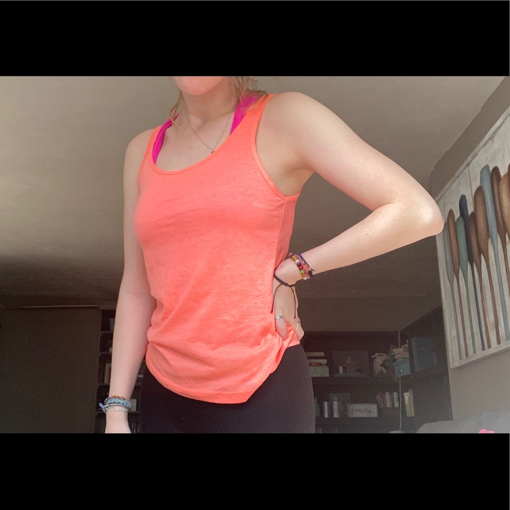 Pink tank top - Picture 2 of 4